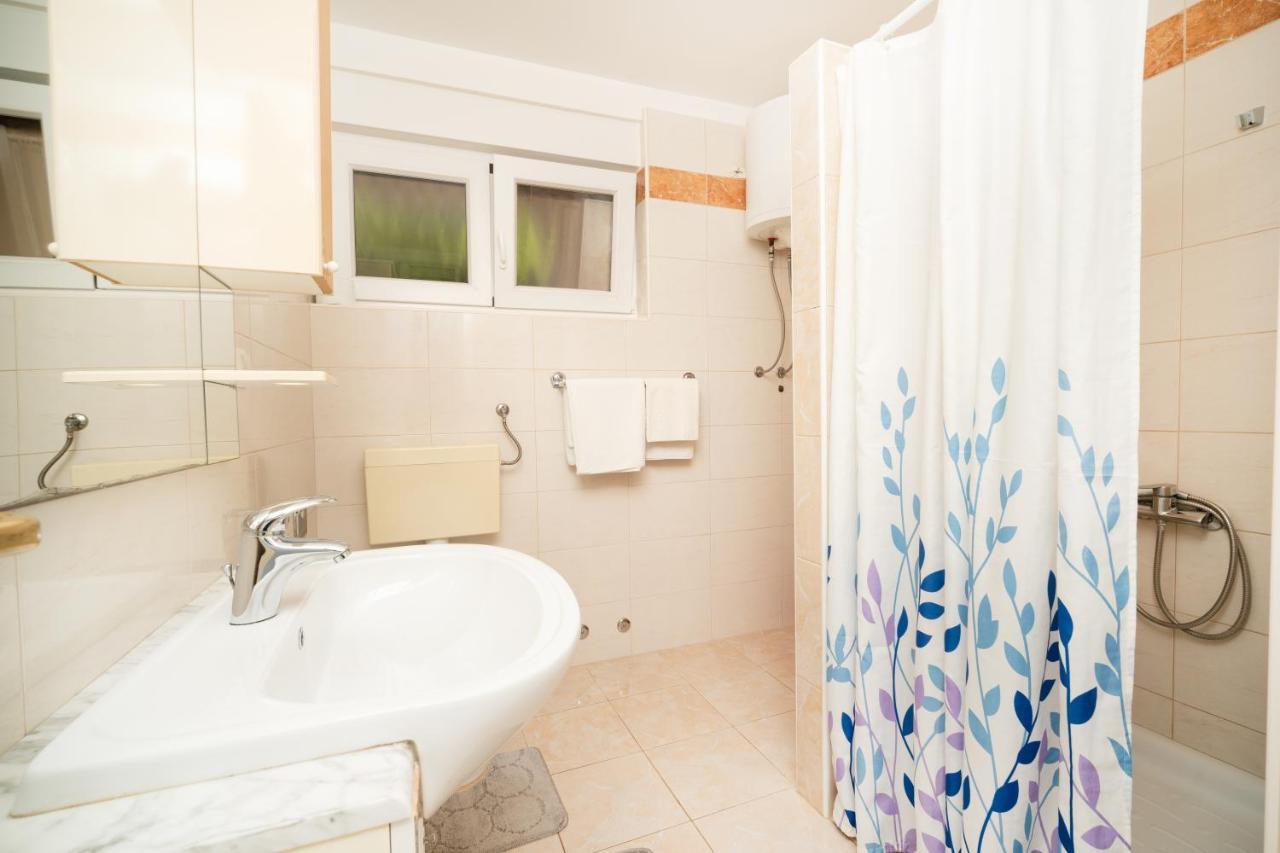 ראבץ Apartmani Zlata מראה חיצוני תמונה
