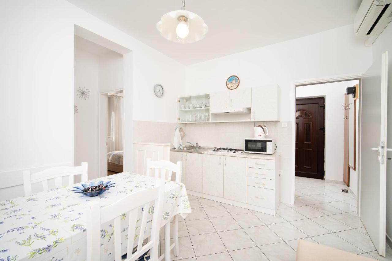 ראבץ Apartmani Zlata מראה חיצוני תמונה