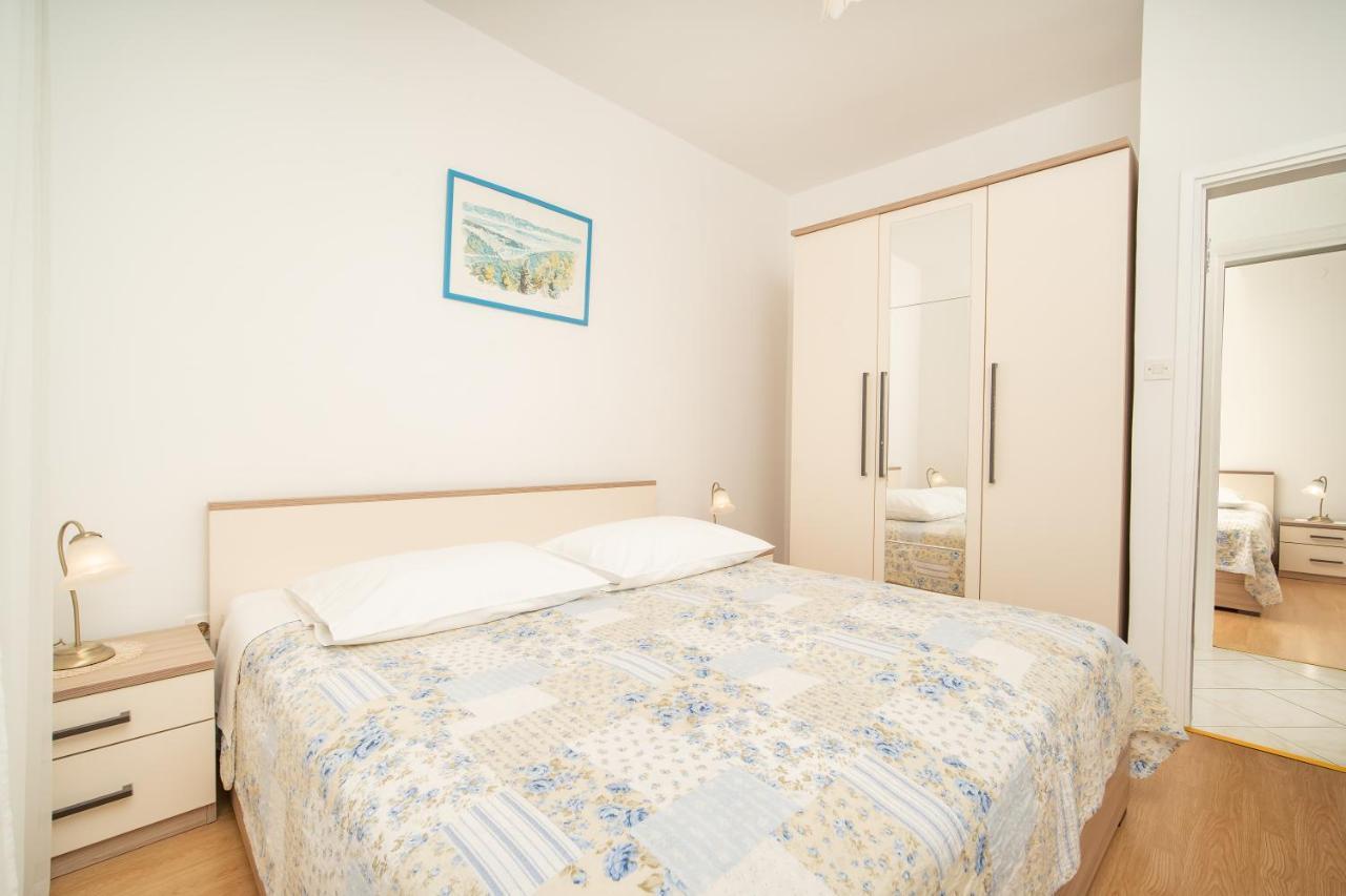ראבץ Apartmani Zlata מראה חיצוני תמונה